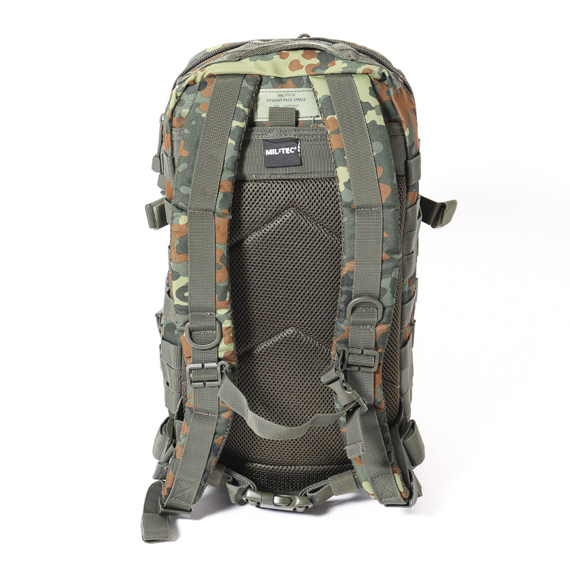 20L assault backpack back panel with padded mesh and camouflage shoulder straps